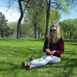 Meet your Posher, Olivia